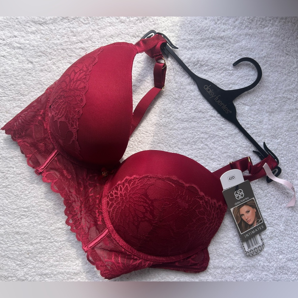 NEW 42D Daisy Fuentes Burgundy Lace Bra